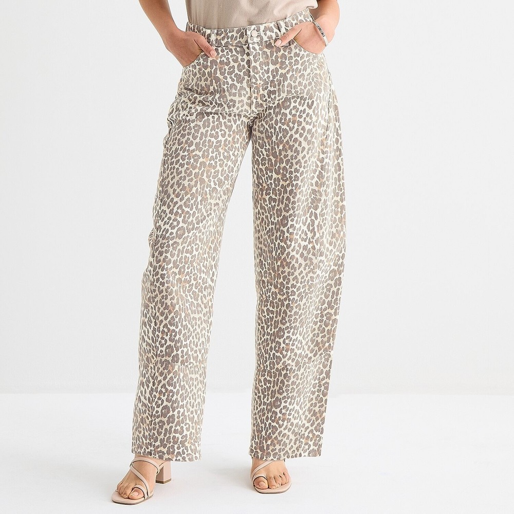 NWT a.n.a Animal Womens 8 Forest Cheetah Mid Rise Barrel Jeans